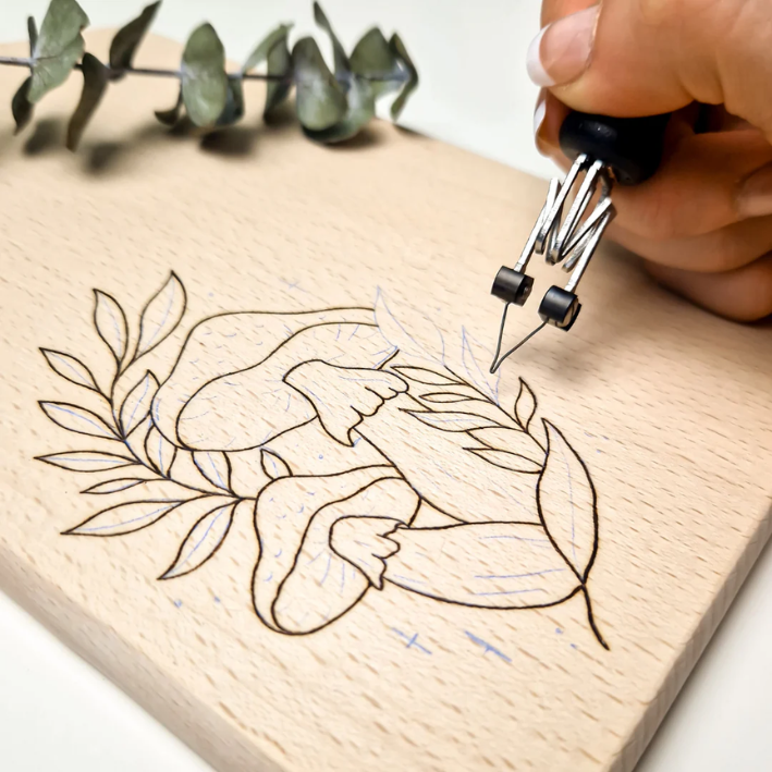 Wooden chopping board with pyrography design